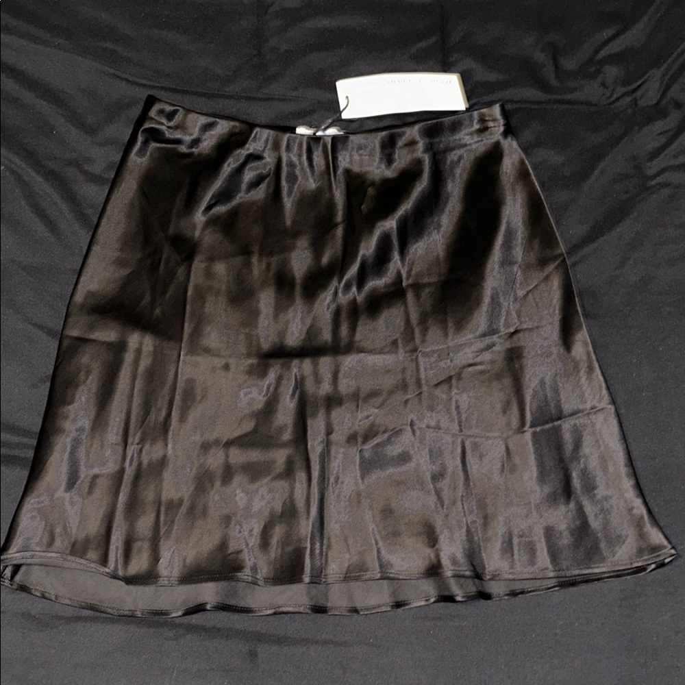 Whimsy + Row NWT Chelsea Skirt in Black Satin Texture Women’s Small - Picture 2 of 4